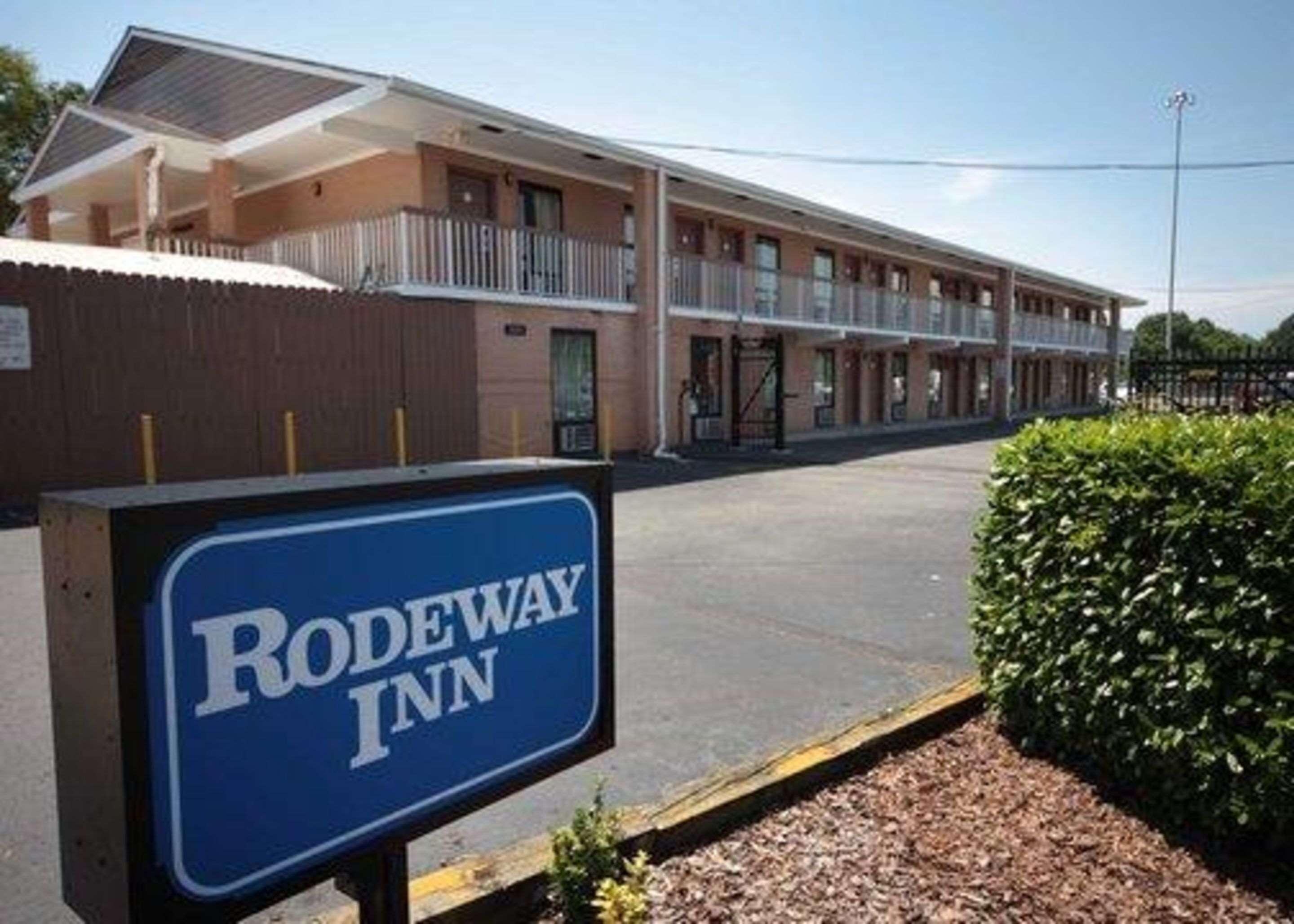 Rodeway Inn Charlotte Downtown Dış mekan fotoğraf