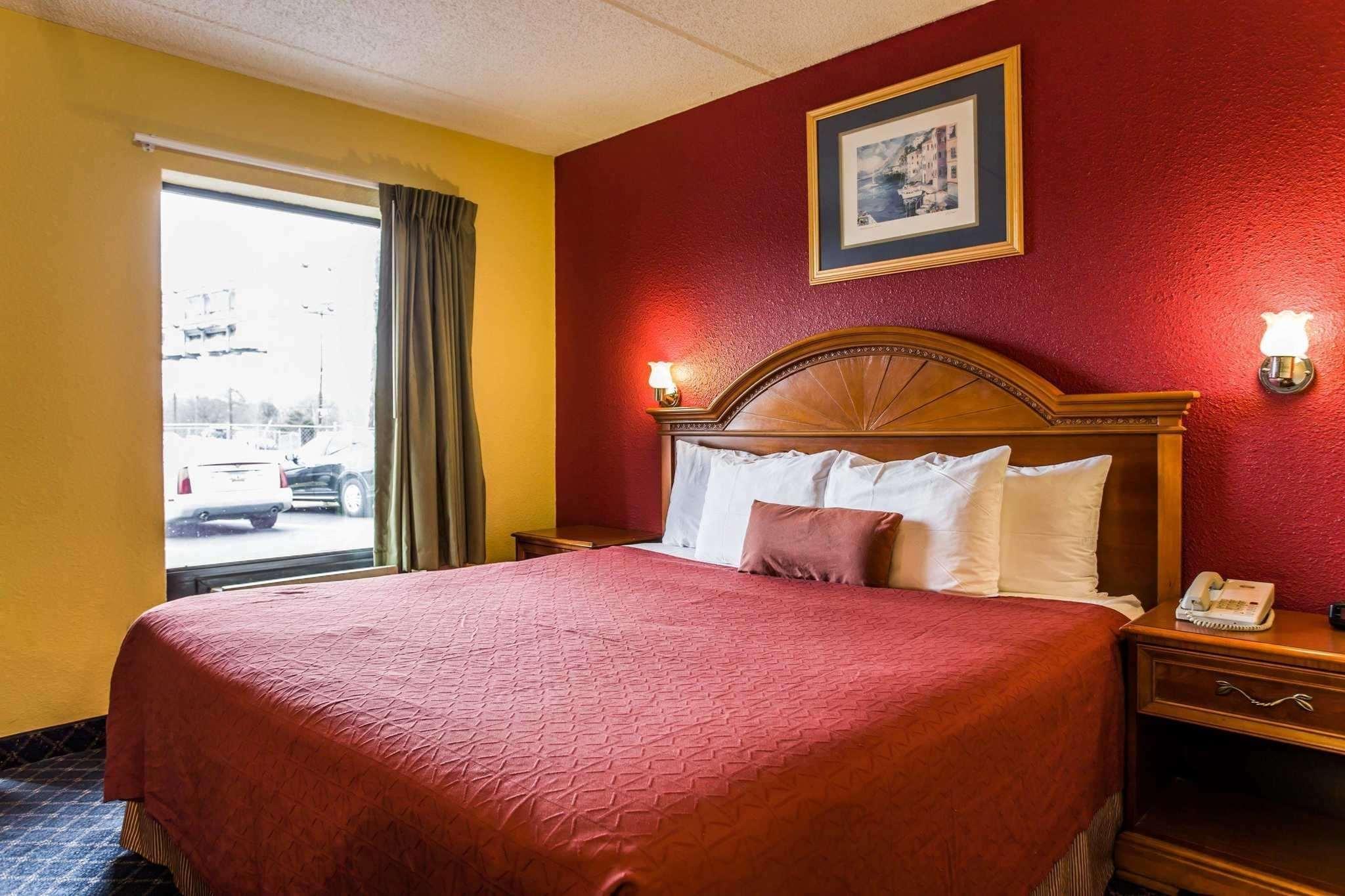 Rodeway Inn Charlotte Downtown Dış mekan fotoğraf