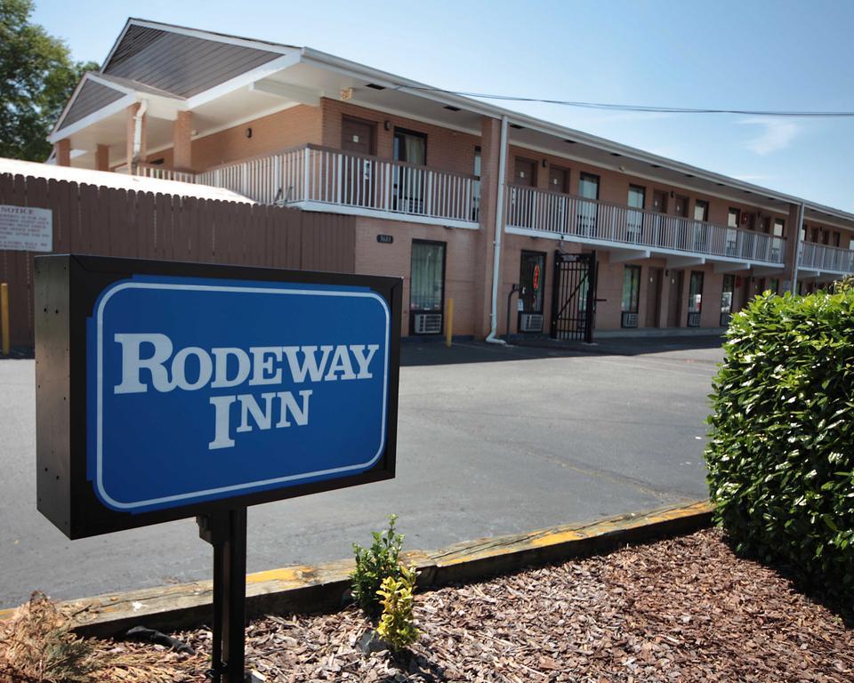 Rodeway Inn Charlotte Downtown Dış mekan fotoğraf